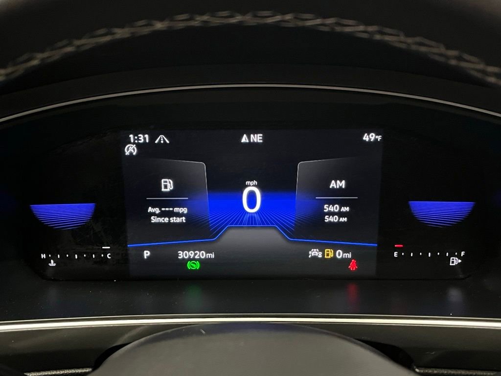 Used 2023 Volkswagen Tiguan SE w/ Panoramic Sunroof Package image 24