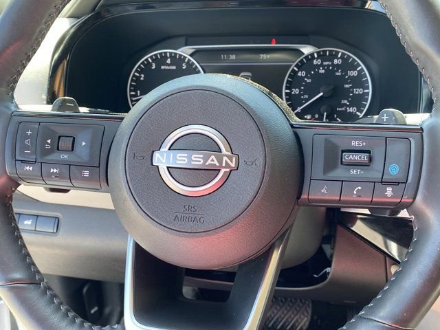 Used 2025 Nissan Pathfinder SL AWD/4WD image 21