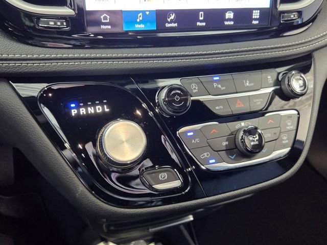 New 2026 Chrysler Pacifica Select image 21