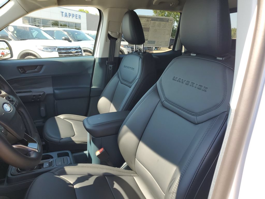 New 2026 Ford Maverick Lariat w/ Black Appearance Package AWD/4WD image 16