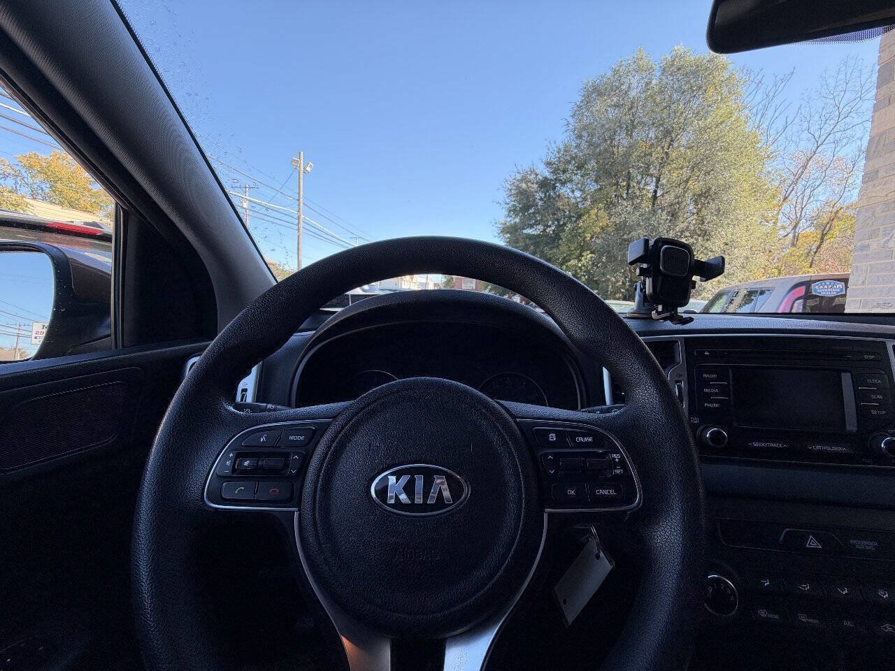 Used 2018 Kia Sportage LX FWD image 27