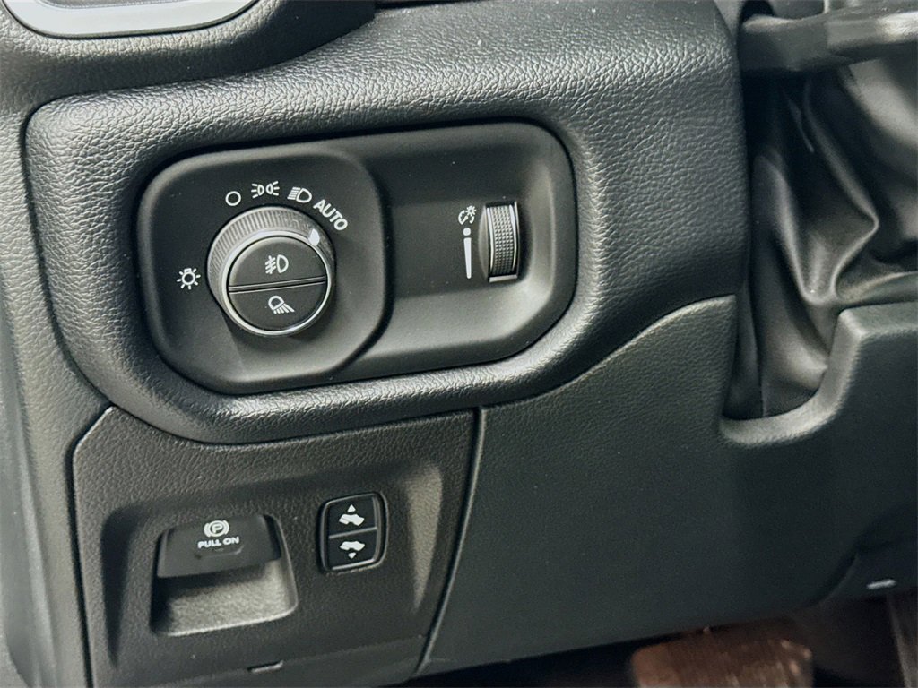 Used 2022 RAM 1500 Big Horn image 11