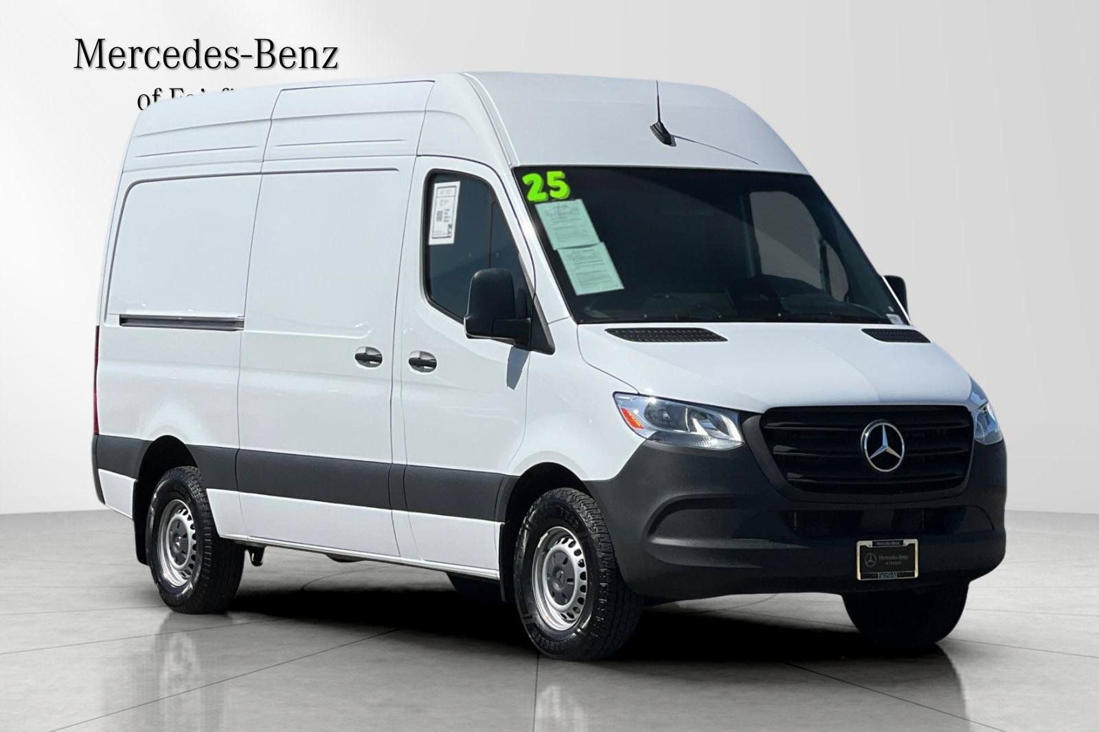 Used 2025 Mercedes-Benz Sprinter 2500 image 8