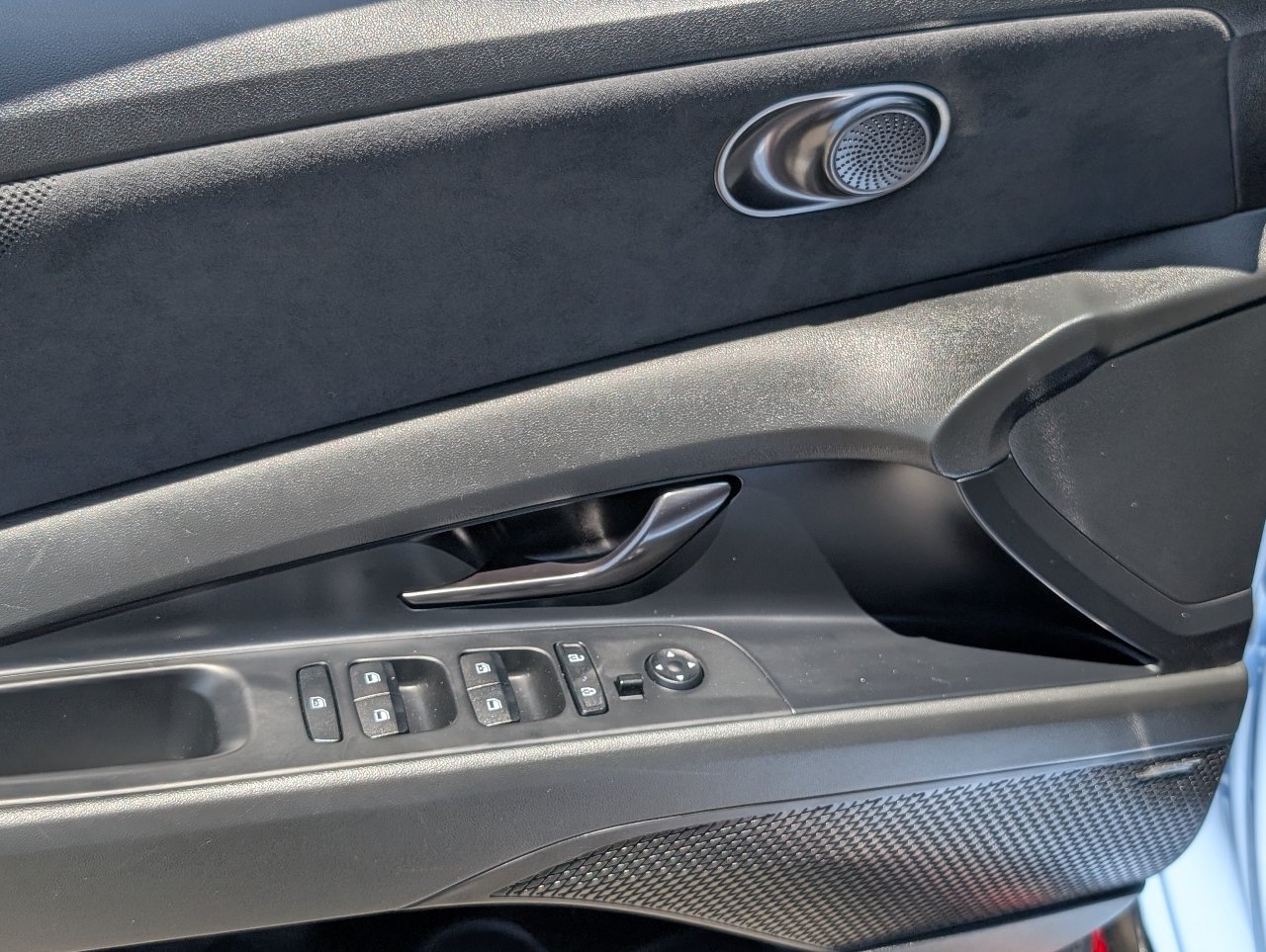 Used 2023 Hyundai Elantra N FWD image 14