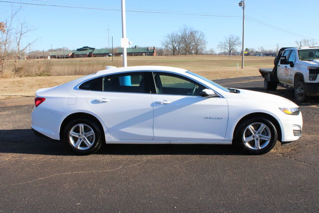 Used 2024 Chevrolet Malibu LT image 11