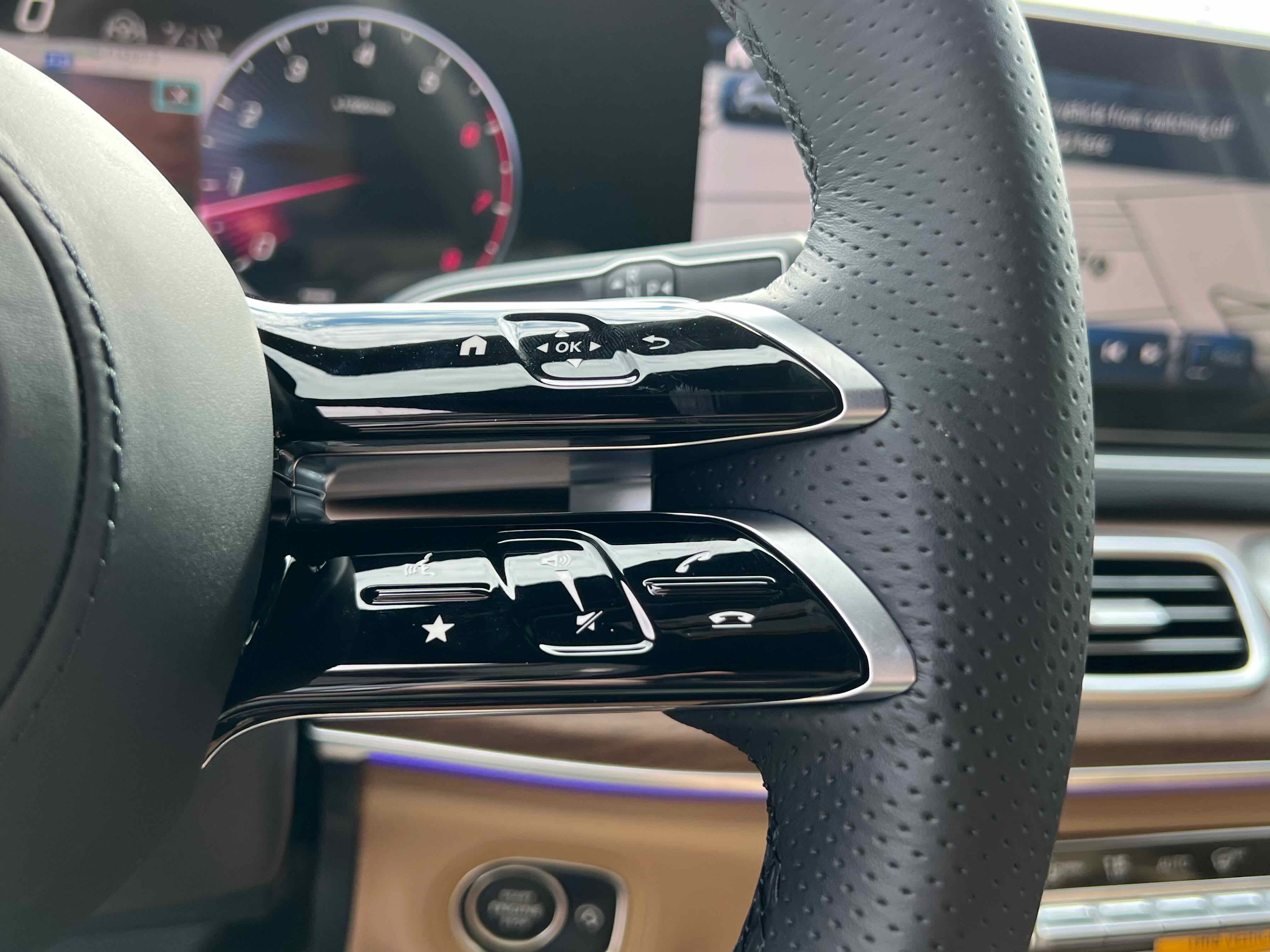 New 2026 Mercedes-Benz GLS 450 4MATIC image 33