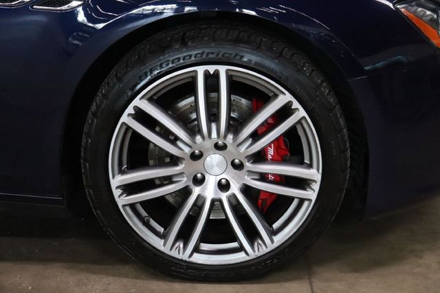 Used 2016 Maserati Ghibli S RWD image 31