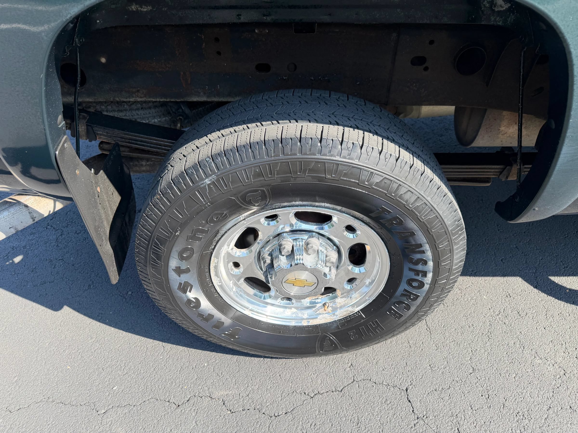Used 2005 Chevrolet Silverado 2500 LS w/ Heavy-Duty Power Package AWD/4WD image 13