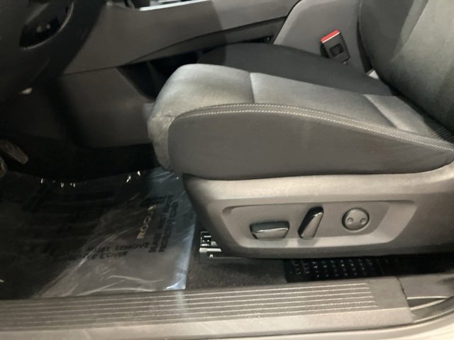 Used 2024 Nissan Rogue SV image 10