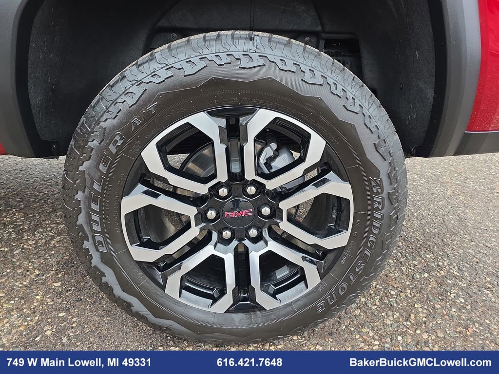 Used 2025 GMC Canyon AT4 w/ Nightfall Edition image 32