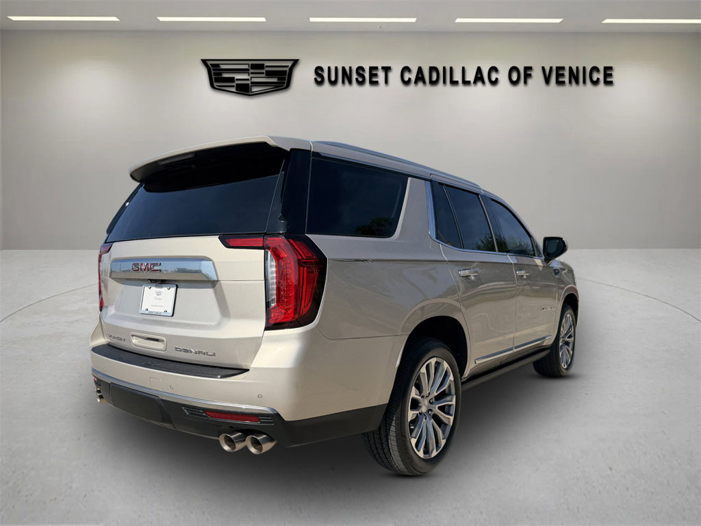 Used 2021 GMC Yukon Denali w/ Denali Premium Package image 3