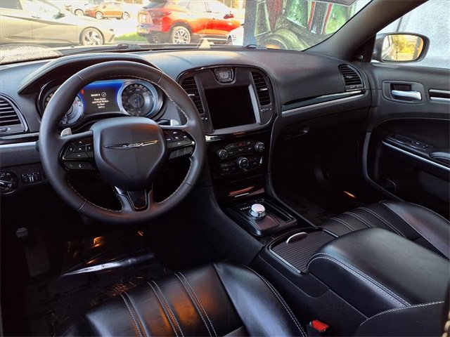 Used 2023 Chrysler 300 S image 10