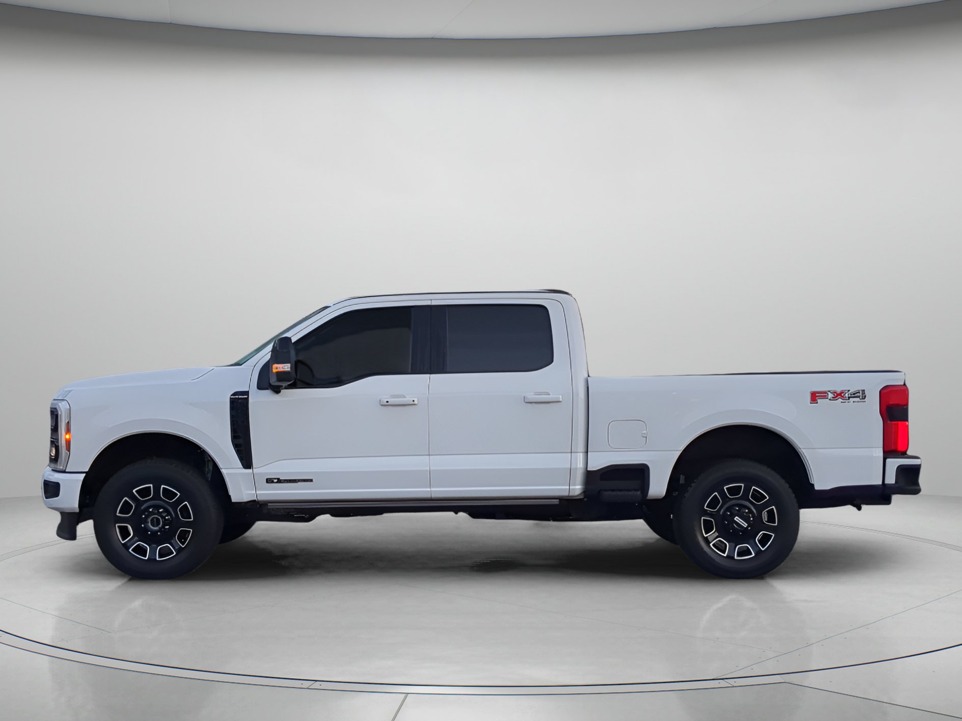 Certified 2025 Ford F250 Platinum w/ FX4 Off-Road Package AWD/4WD image 43