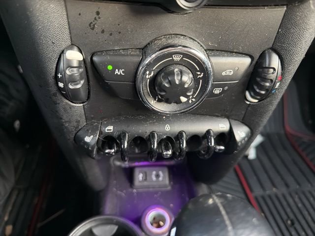 Used 2013 MINI Cooper Hardtop image 16