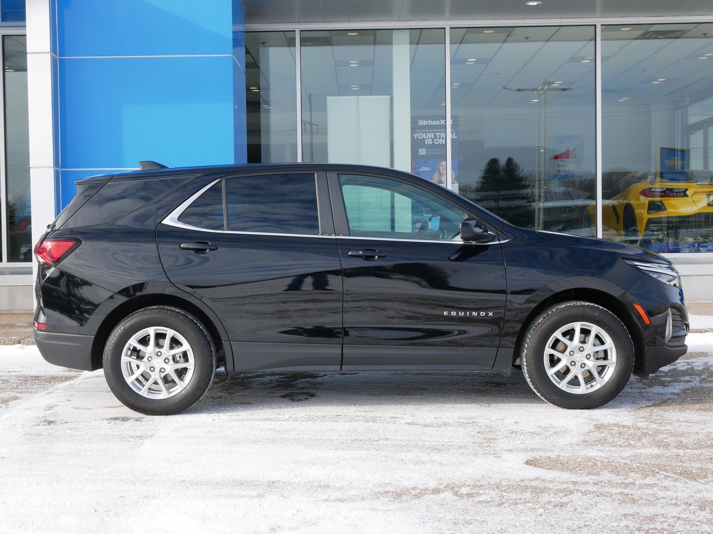 Certified 2024 Chevrolet Equinox LT image 2