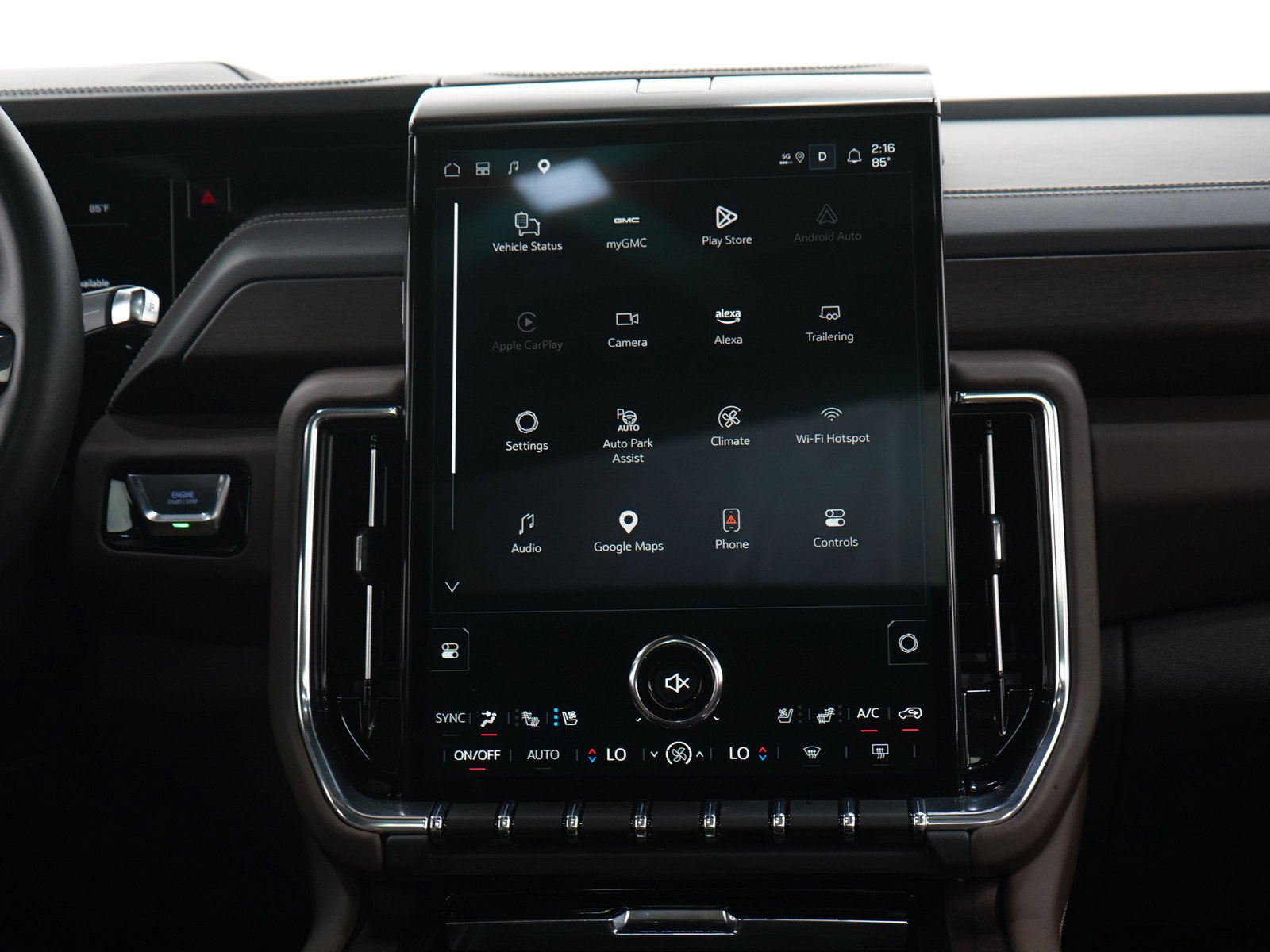 Used 2025 GMC Yukon XL Denali Ultimate AWD/4WD image 16
