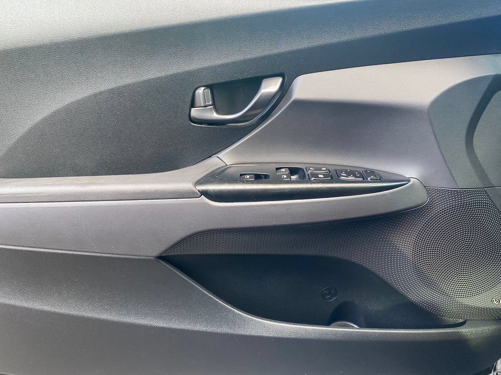 Used 2019 Hyundai Veloster Turbo FWD image 13