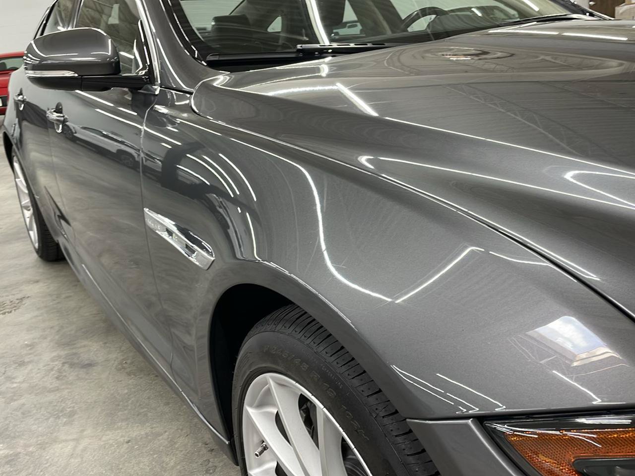 Used 2019 Jaguar XJ R-Sport RWD image 5