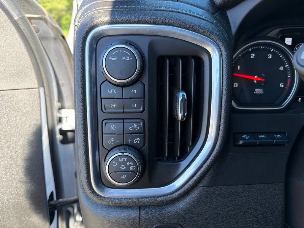 Used 2021 Chevrolet Silverado 3500 High Country w/ Z71 Off-Road Package AWD/4WD image 17