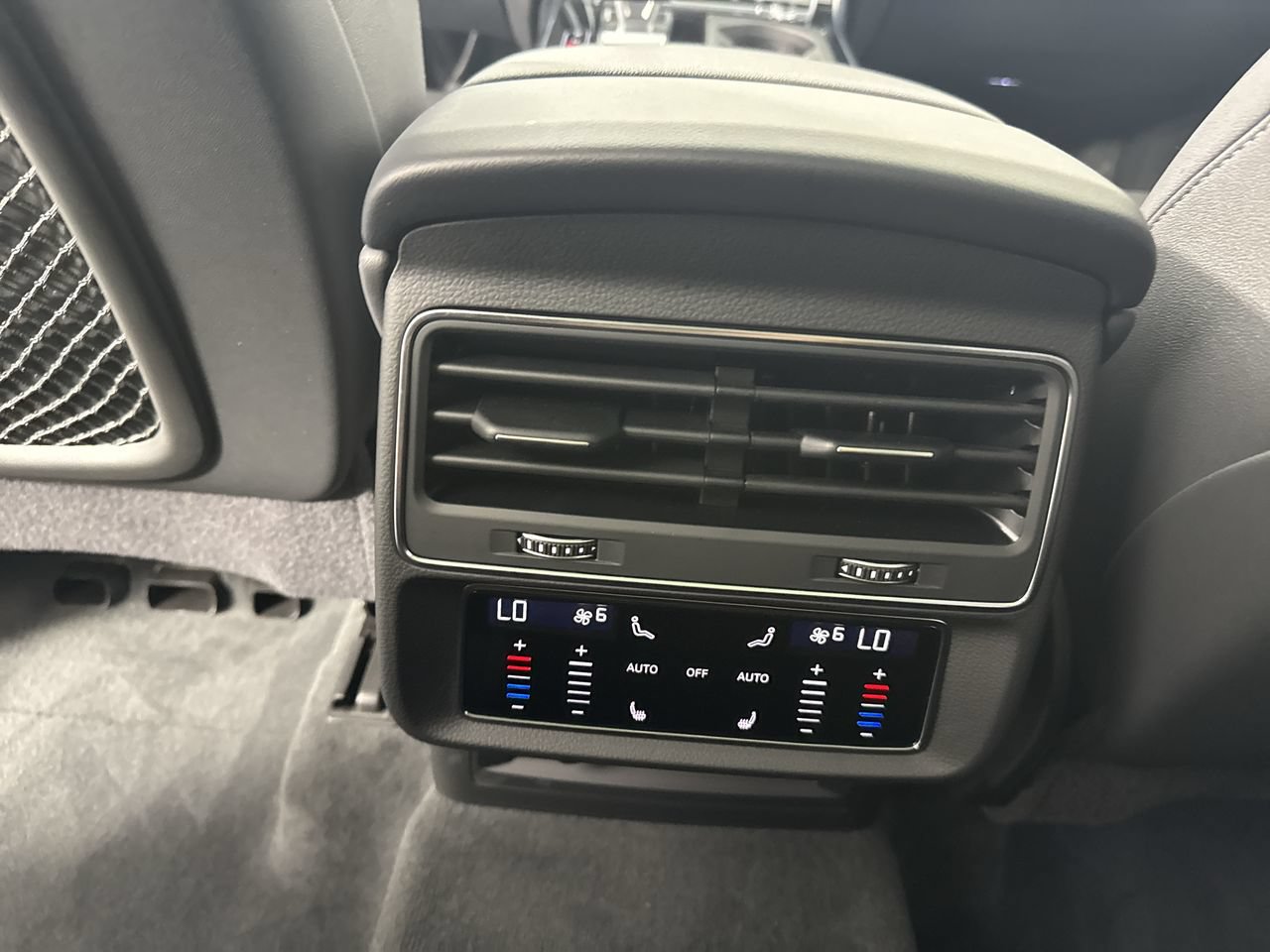 Used 2025 Audi Q7 3.0T Premium Plus w/ Premium Plus Package AWD/4WD image 19