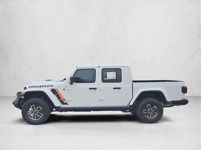 Used 2024 Jeep Gladiator Mojave AWD/4WD image 9