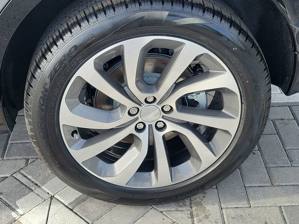 New 2025 Land Rover Discovery Sport Dynamic SE AWD/4WD image 13