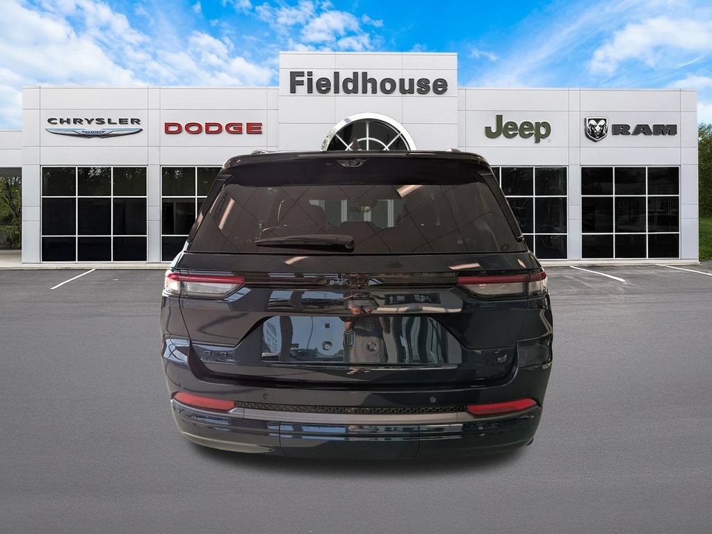 New 2027 Jeep Grand Cherokee Limited AWD/4WD image 4