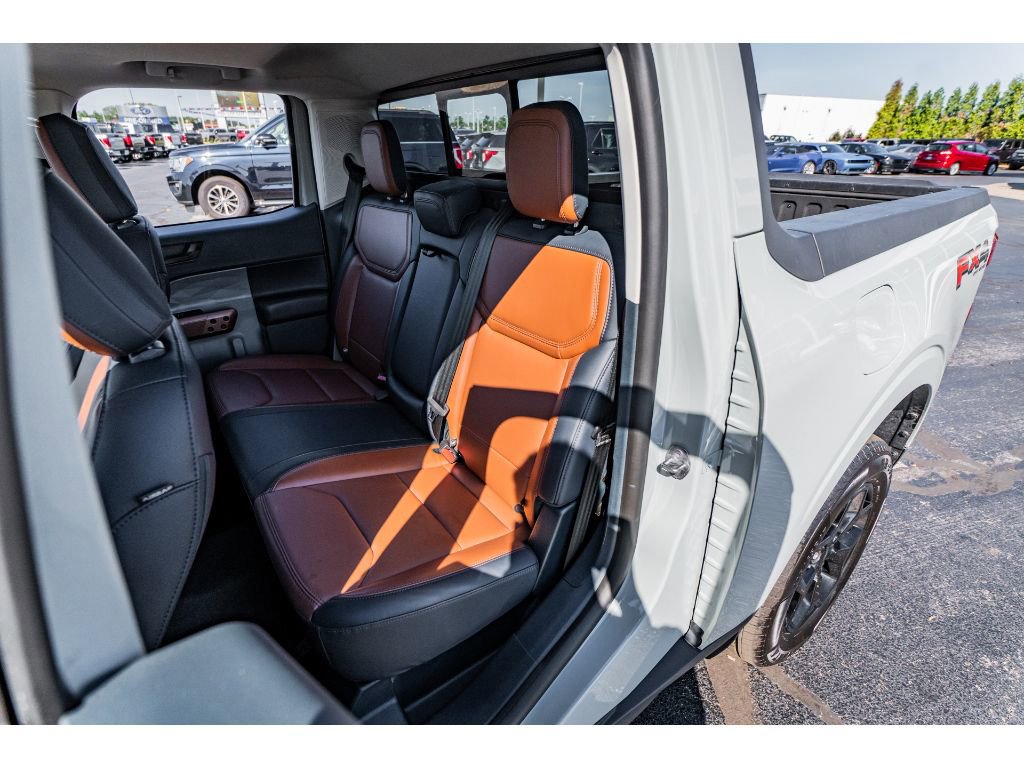 Used 2023 Ford Maverick Lariat w/ Lariat Luxury Package image 23