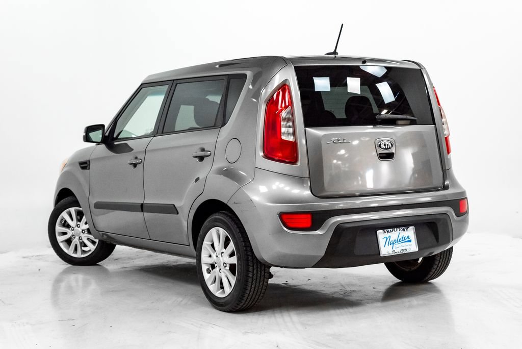 Used 2013 Kia Soul + FWD image 22