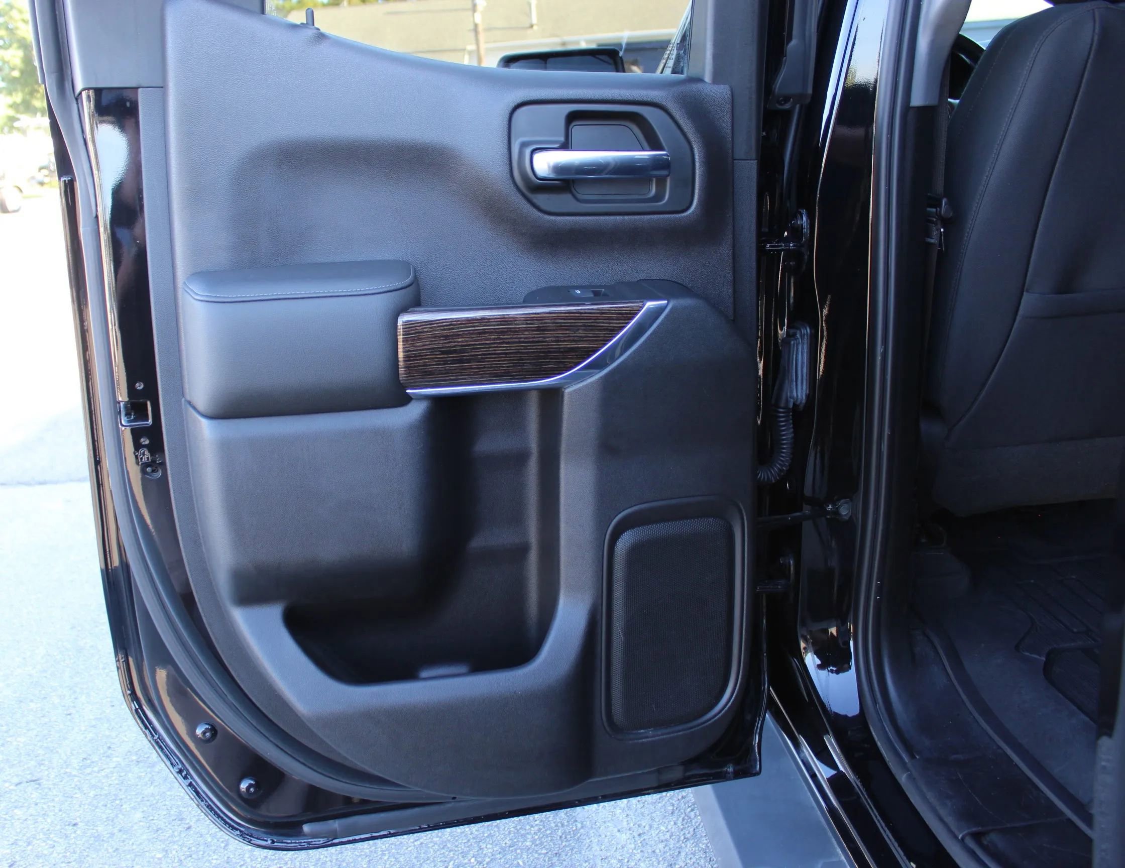 Used 2019 GMC Sierra 1500 Elevation w/ Elevation Value Package image 18