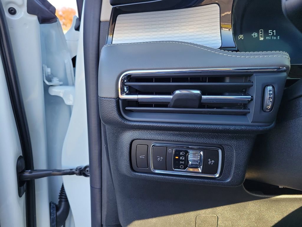 New 2026 Lincoln Corsair Premiere image 21