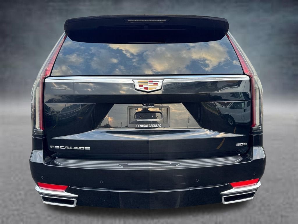 Used 2022 Cadillac Escalade ESV Premium Luxury w/ LPO, Floor Liner Package AWD/4WD image 6