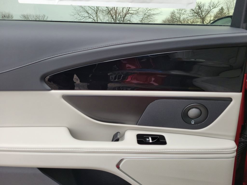 New 2026 Lincoln Nautilus Reserve image 14