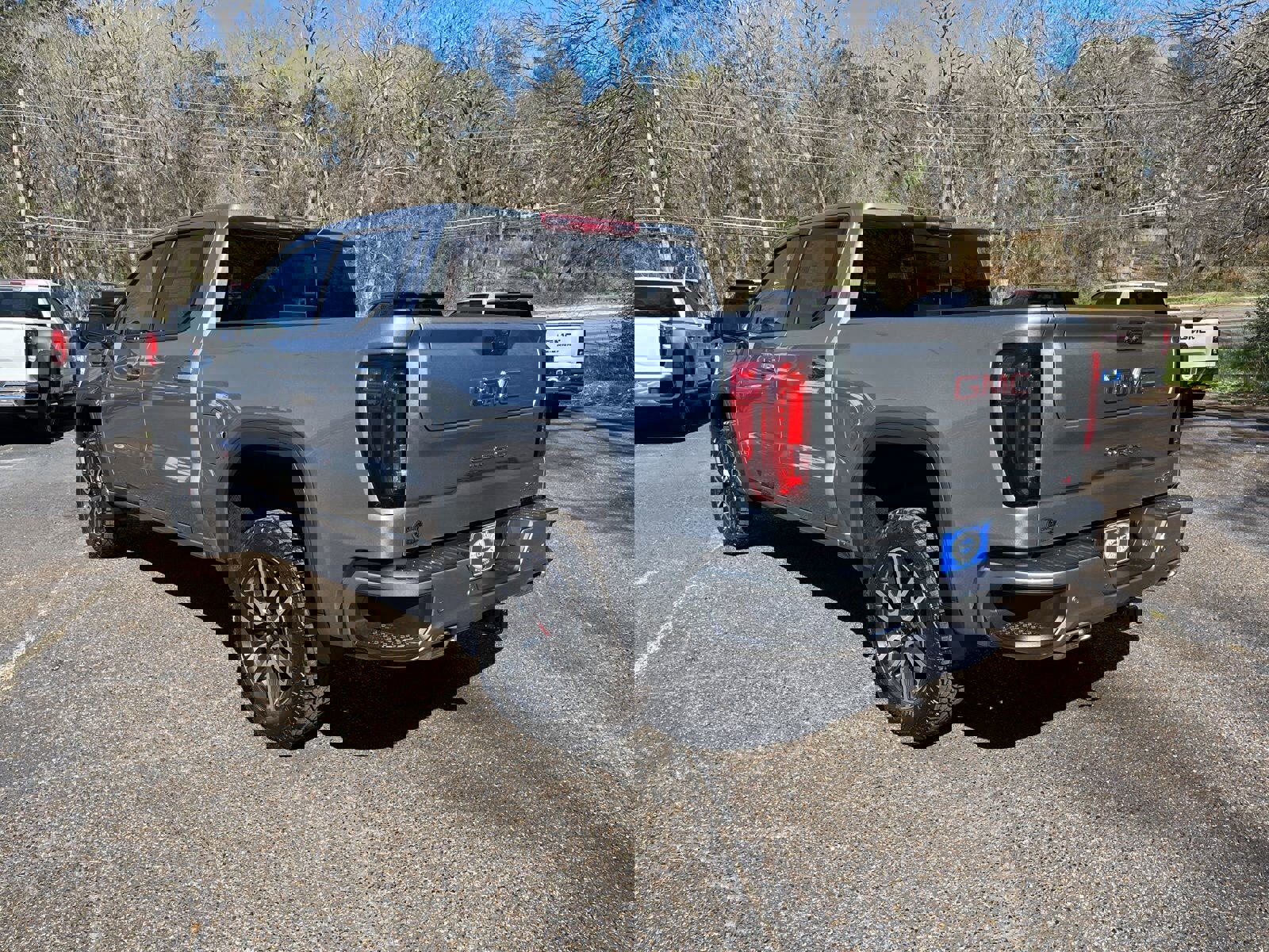 New 2026 GMC Sierra 1500 AT4 w/ AT4 Premium Package image 3