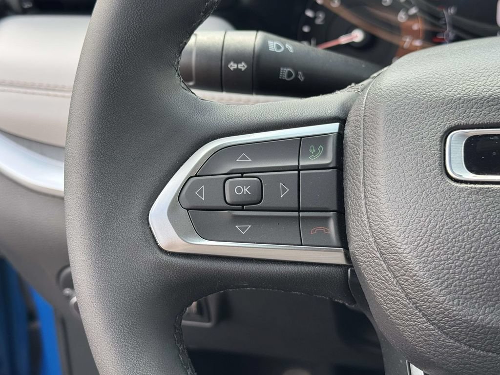 Used 2026 Jeep Compass Limited AWD/4WD image 21