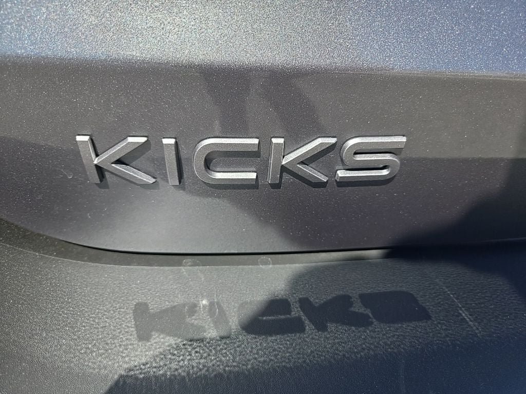 Certified 2025 Nissan Kicks SR w/ Illumination Package AWD/4WD image 41