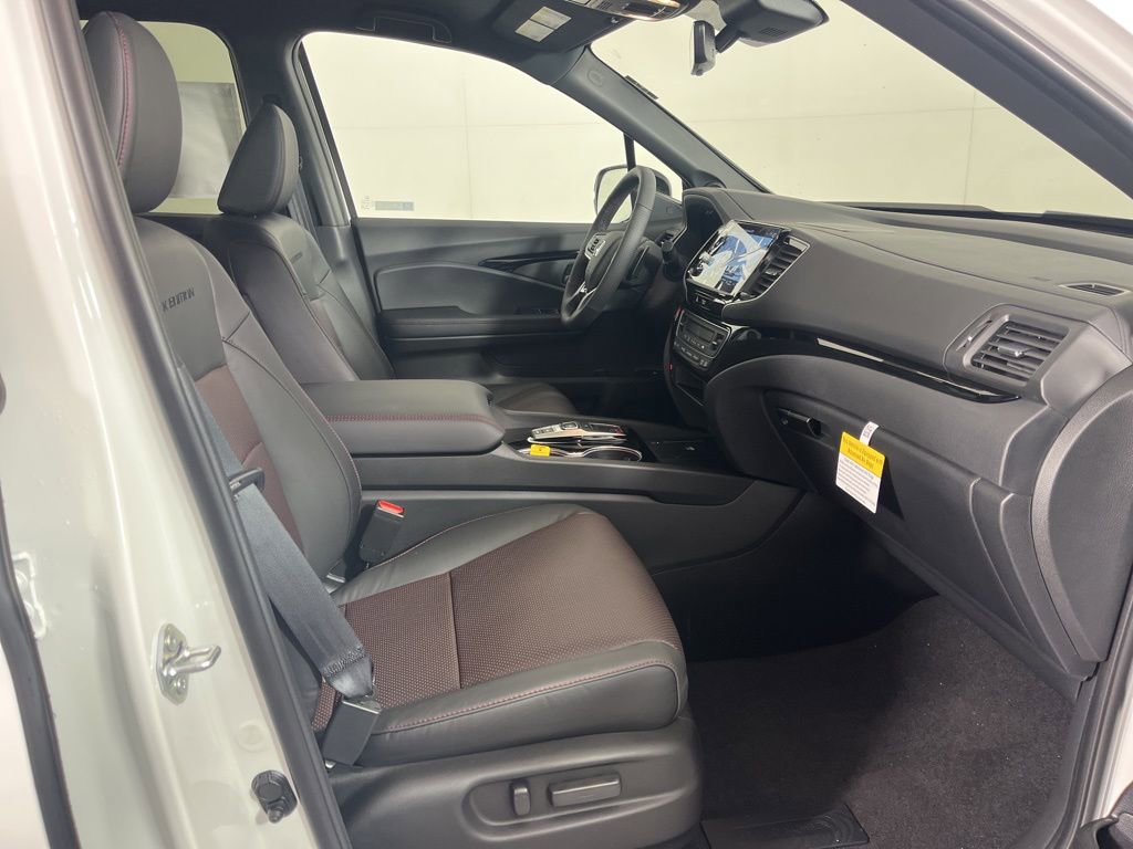 New 2026 Honda Ridgeline Black Edition image 6