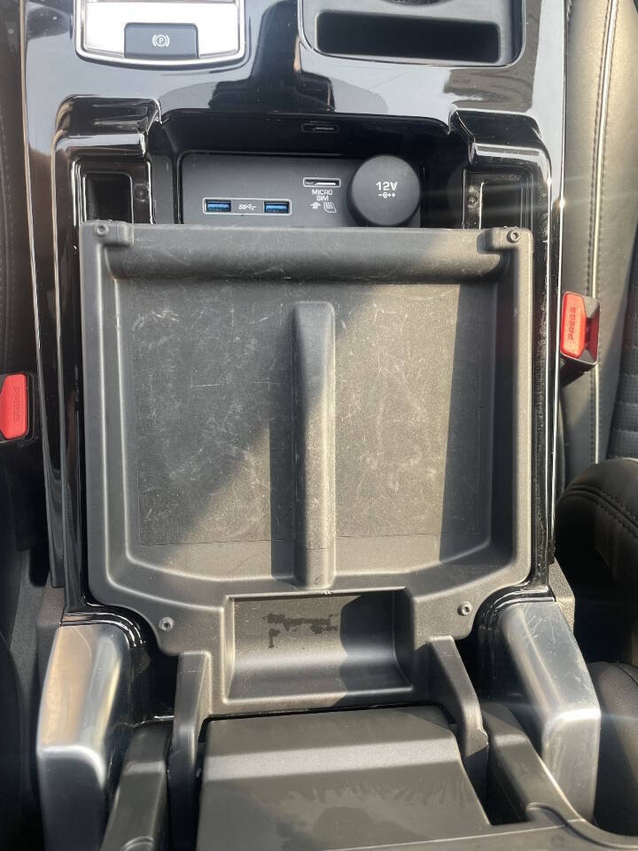 Used 2019 Land Rover Discovery HSE AWD/4WD image 30