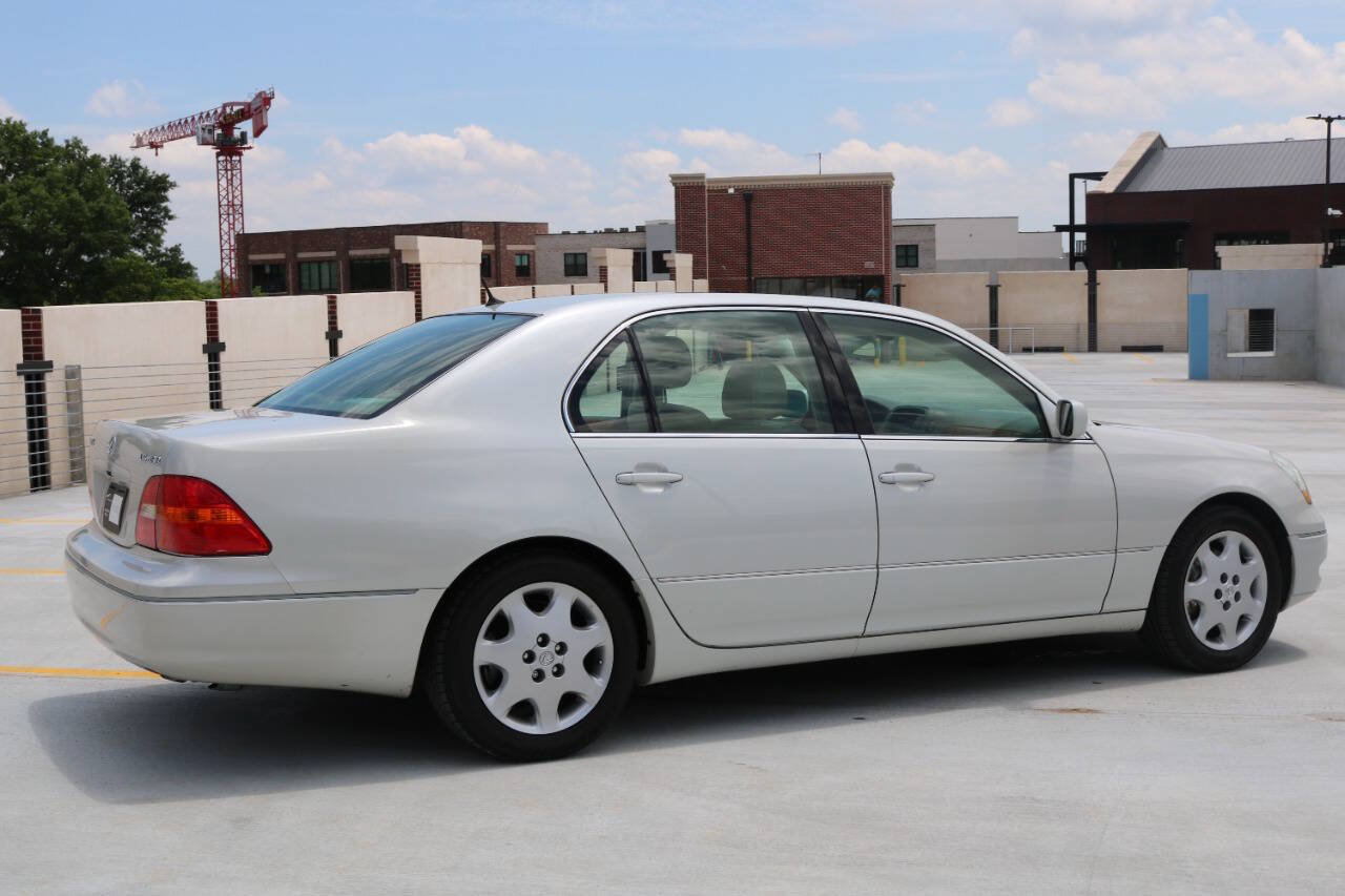 Used 2001 Lexus LS 430 RWD image 56