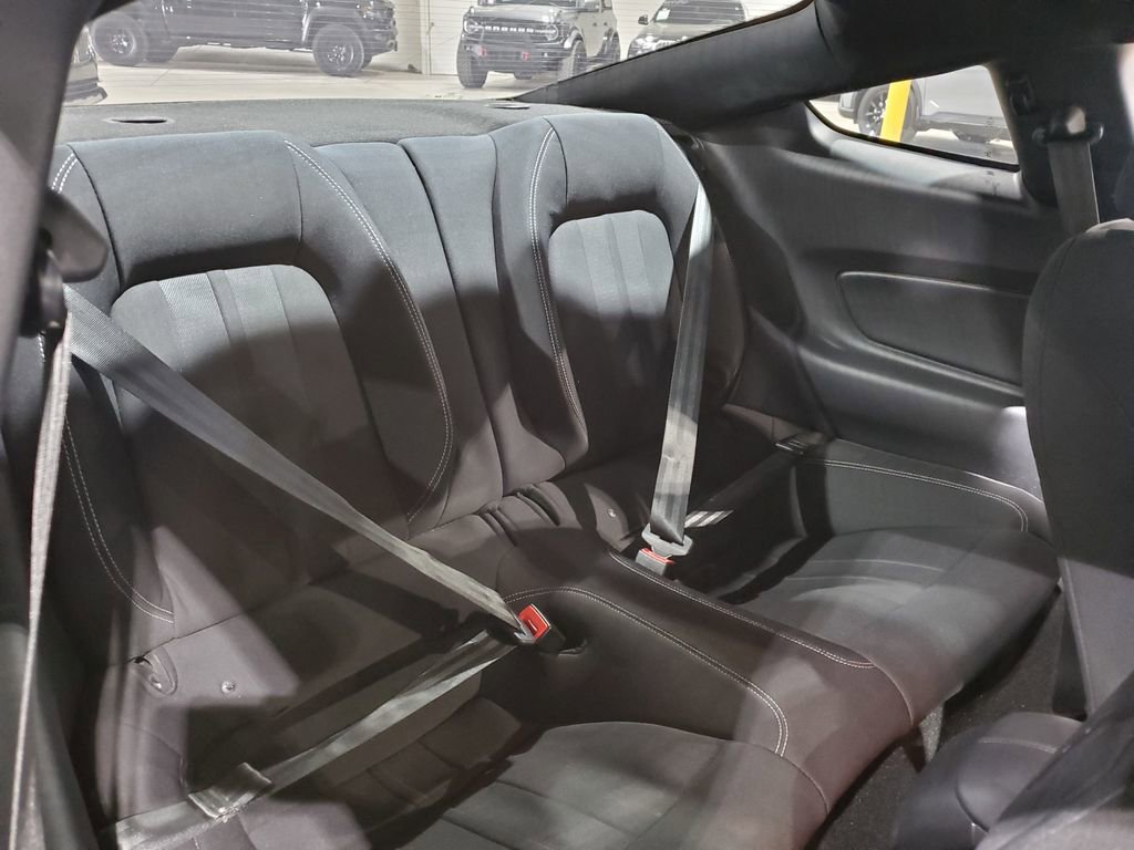 Used 2019 Ford Mustang EcoBoost image 18