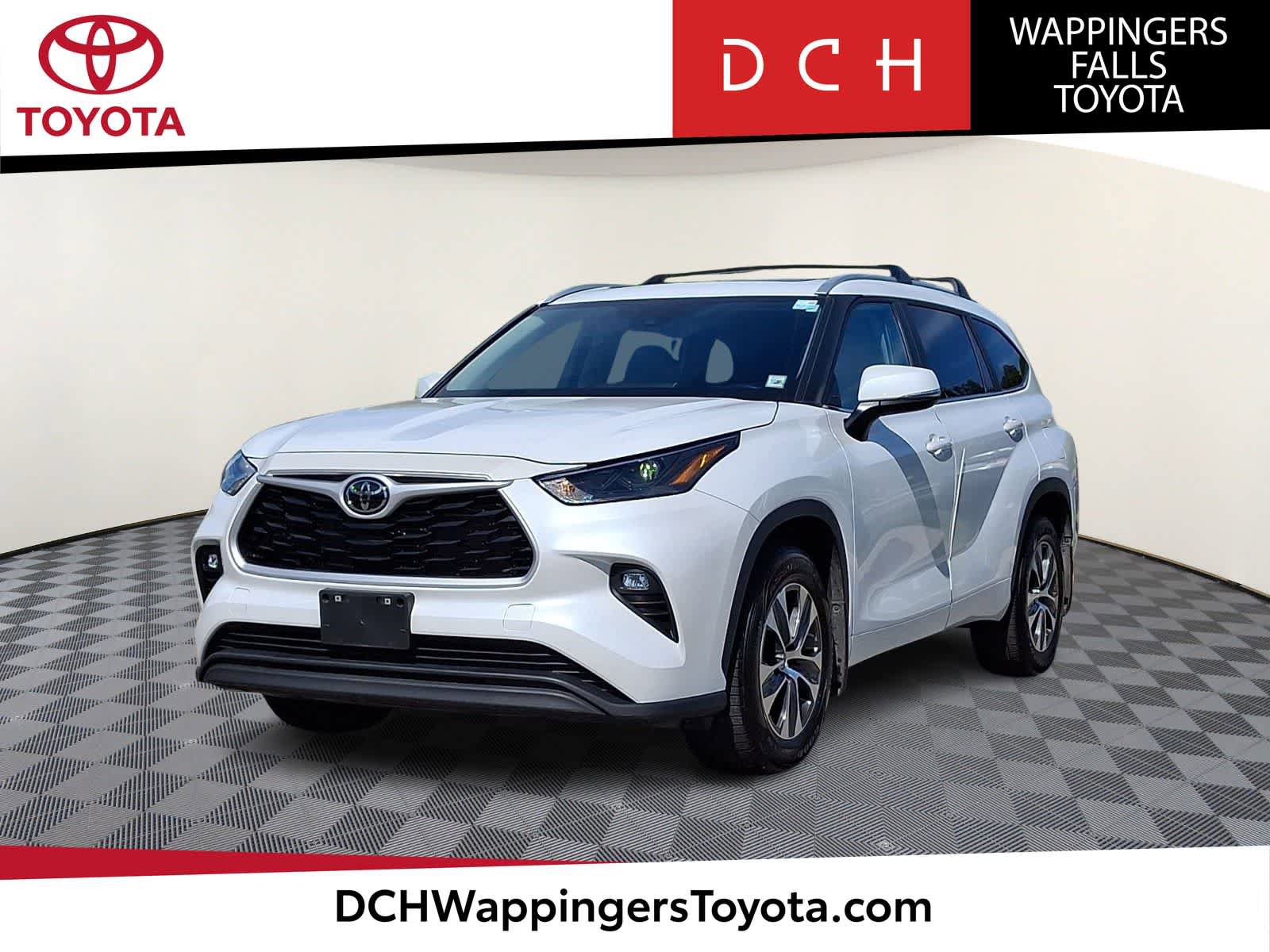 Used 2023 Toyota Highlander XLE AWD/4WD video 1