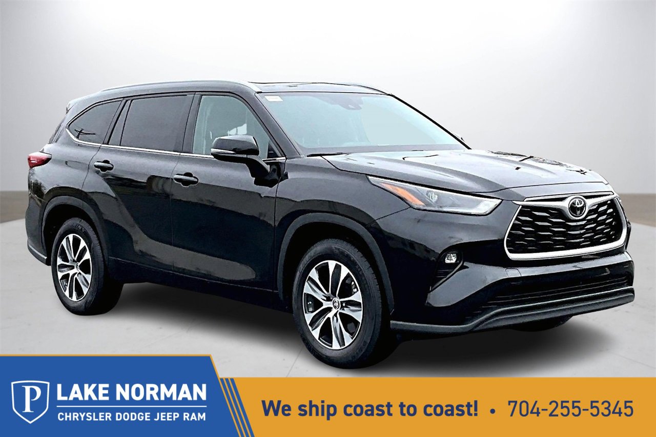 Used 2023 Toyota Highlander L image 1