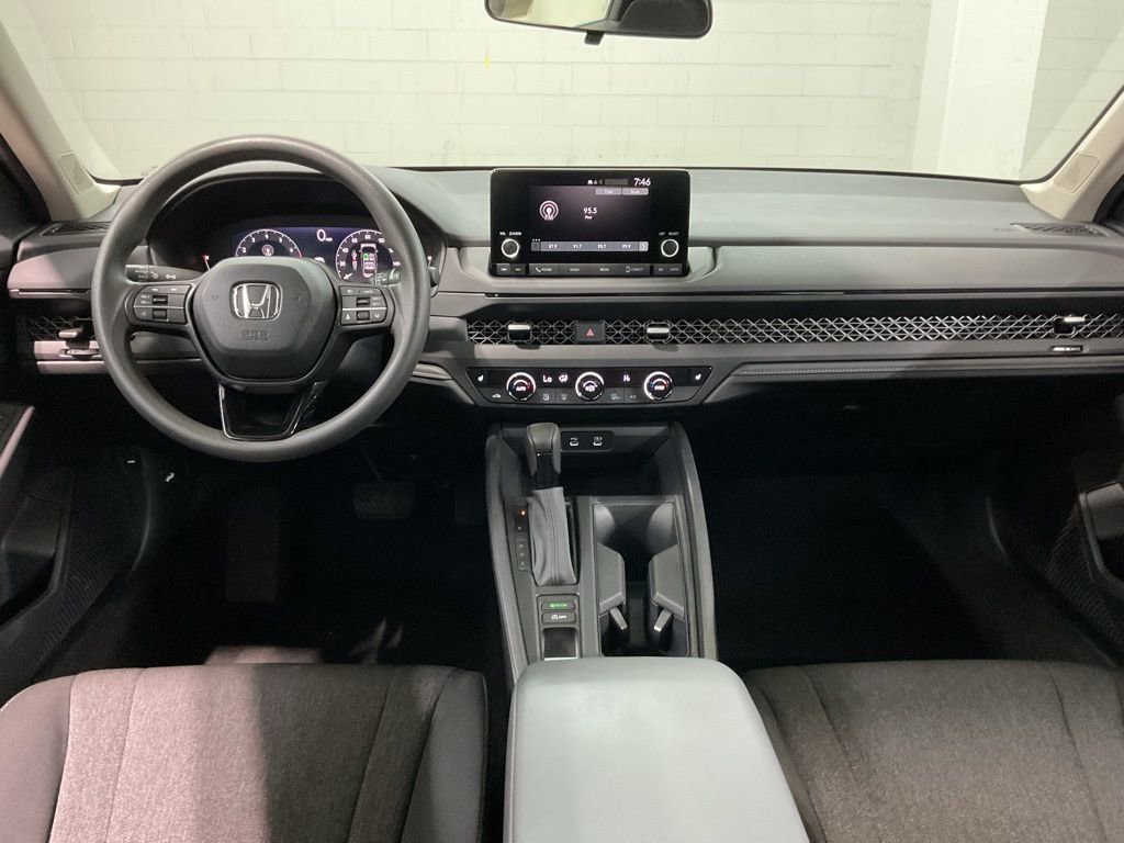 Certified 2025 Honda Accord SE image 8