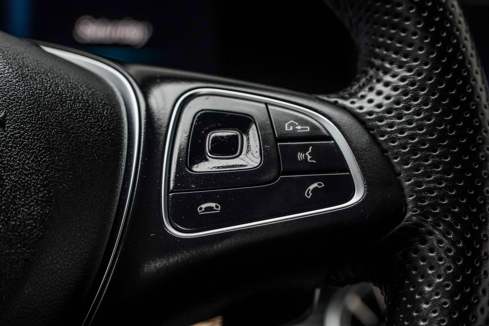 Used 2018 Mercedes-Benz E 400 4MATIC Coupe w/ Premium 2 Package image 35
