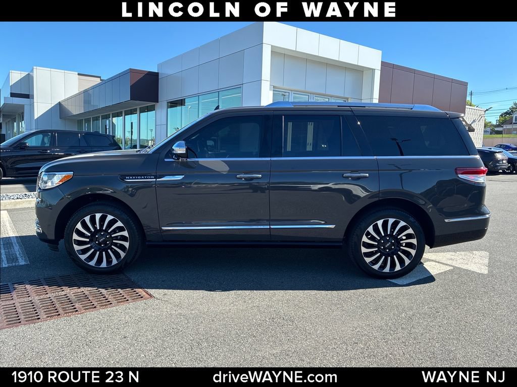 Certified 2024 Lincoln Navigator Black Label AWD/4WD video 2