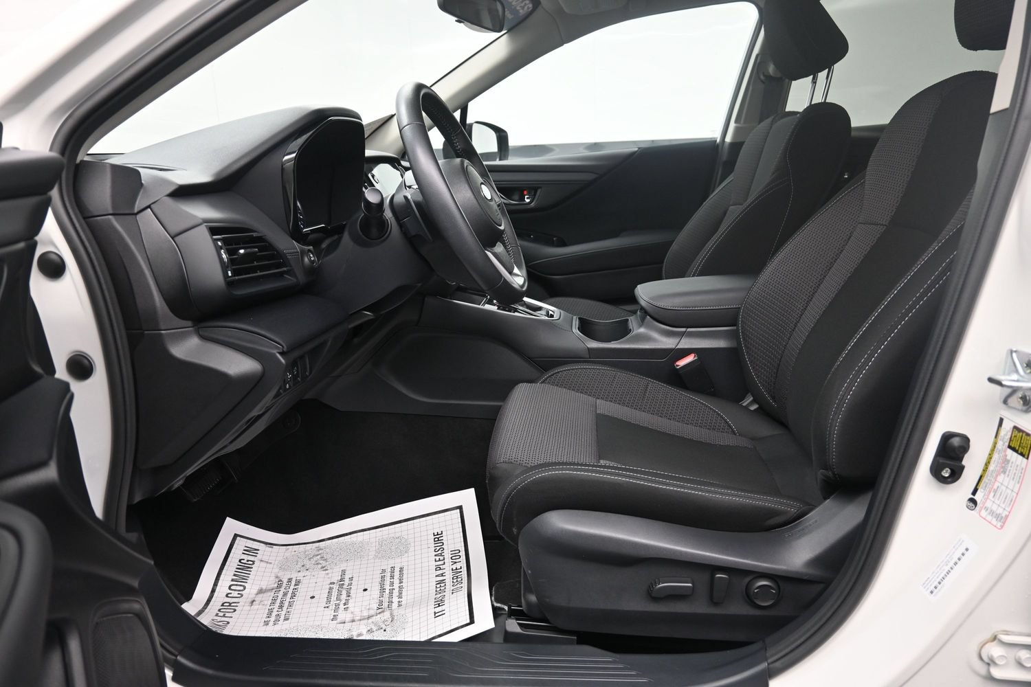 Used 2023 Subaru Outback Premium AWD/4WD image 17