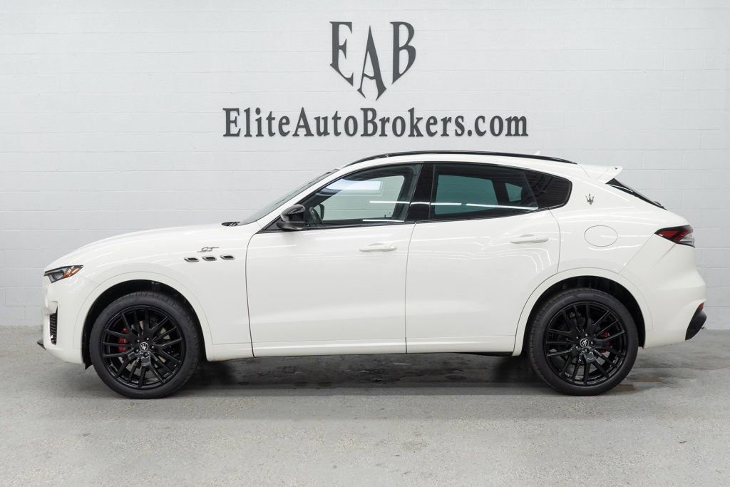 Used 2022 Maserati Levante GT AWD/4WD image 2