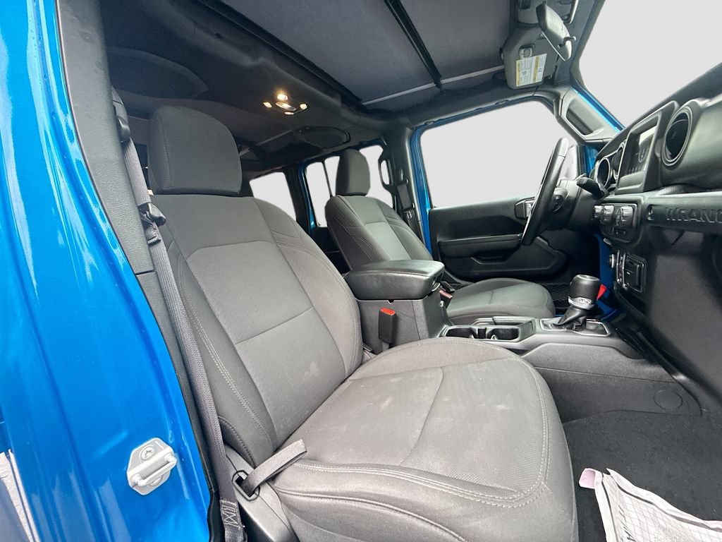 Used 2022 Jeep Wrangler Unlimited Sport AWD/4WD image 32