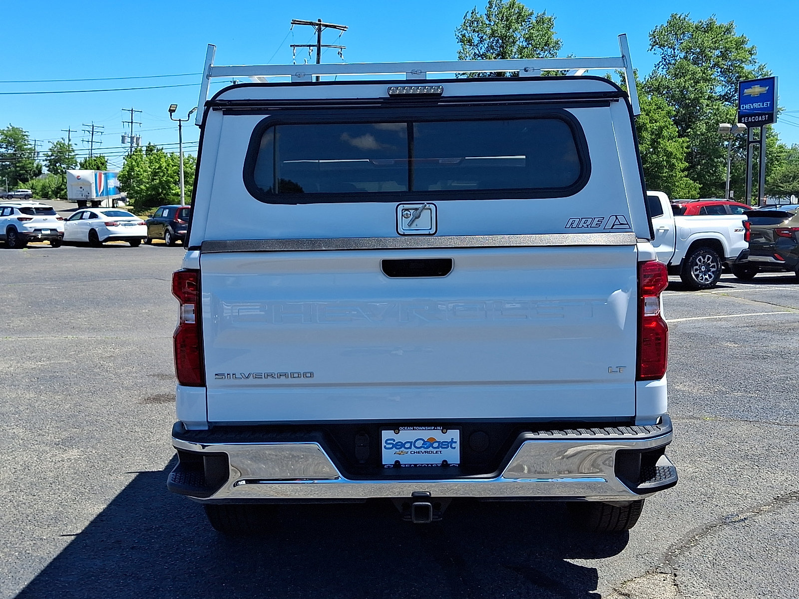 Used 2025 Chevrolet Silverado 1500 LT AWD/4WD image 6