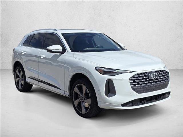 Used 2025 Audi Q5 Premium Plus w/ Premium Plus image 3